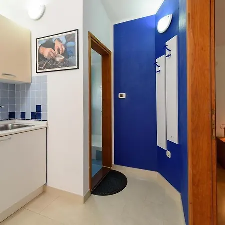 In With Seaview, Terrace, Air Condition, Wifi Apartament *