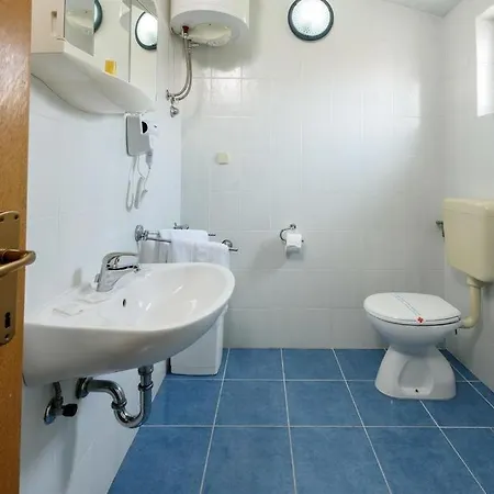 In With Seaview, Terrace, Air Condition, Wifi Apartament *
